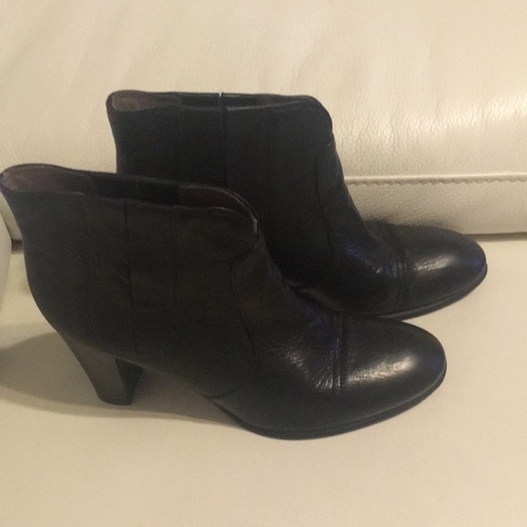 Hugo Boss leather Ankle Boot - Picture 1 of 8